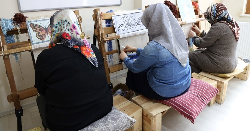 Hereke halısı dokumacılığı KO-MEK ile hayat buldu