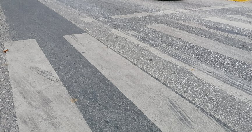 Yolun bozulan kısmına düzenleme gerekli