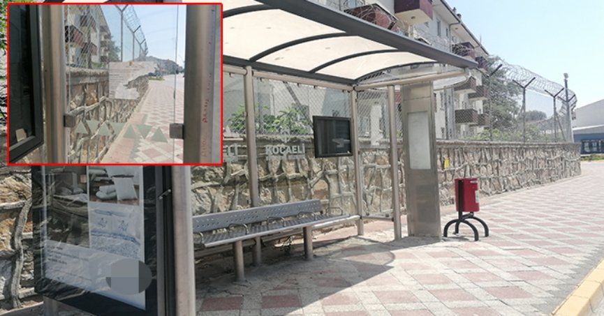 Sökülen ilanlar durak camlarını kirletiyor