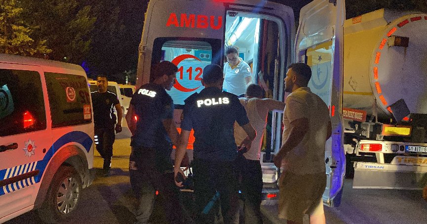 Nişan sonrası bıçaklı kavga: 2 yaralı