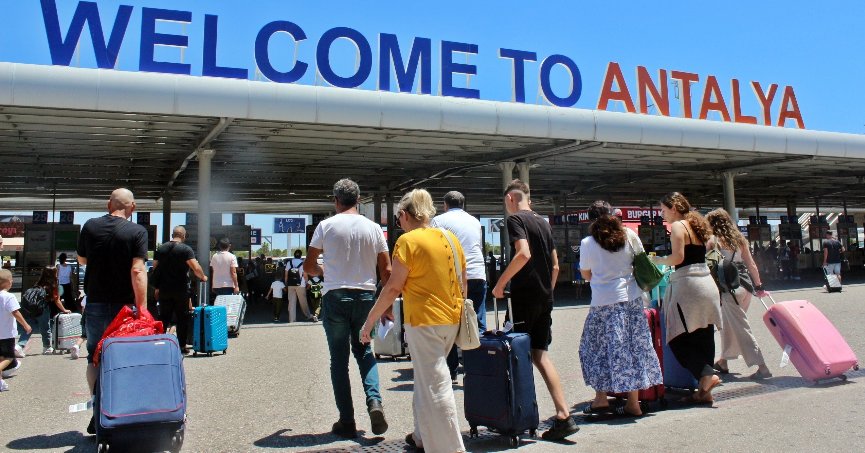 Antalya’da Temmuz’da turizmde yeni rekor