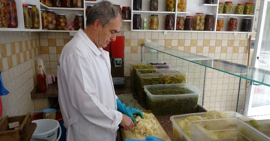  İzmit’in ilk turşucusu “sirke” dedi