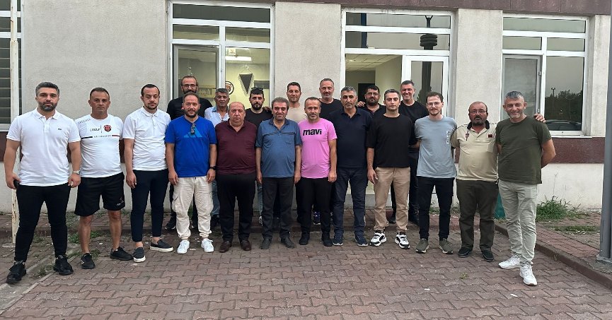 Gölcükspor'da altyapı kadrosu belirlendi