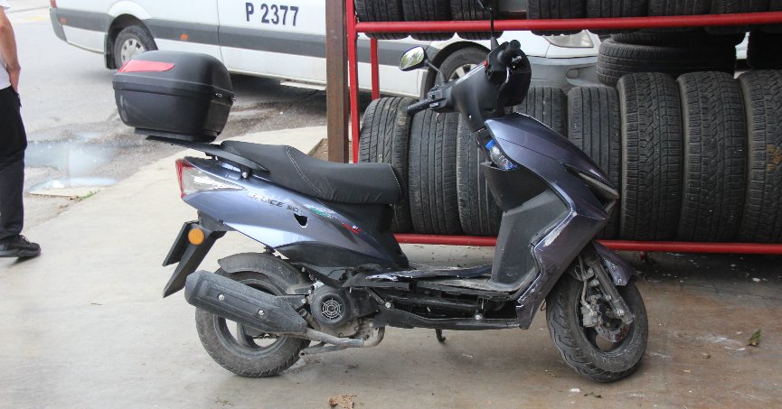 Otomobille motosiklet  çarpıştı: 1 yaralı