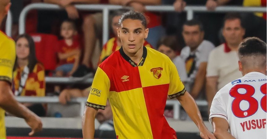 Emir Ortakaya imzalayacak