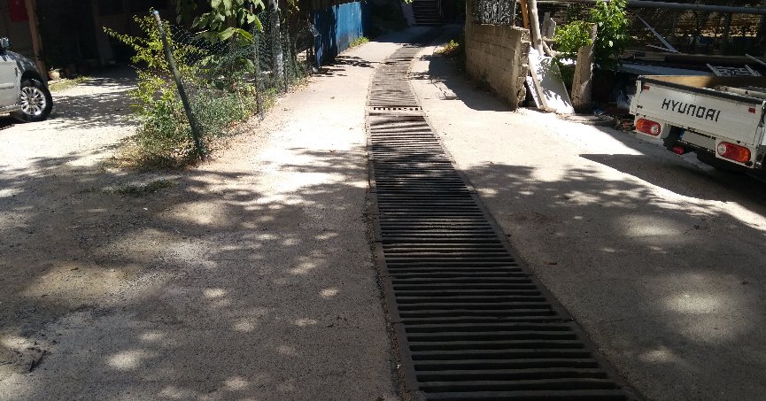 Dereden gelen koku  rahatsız ediyor