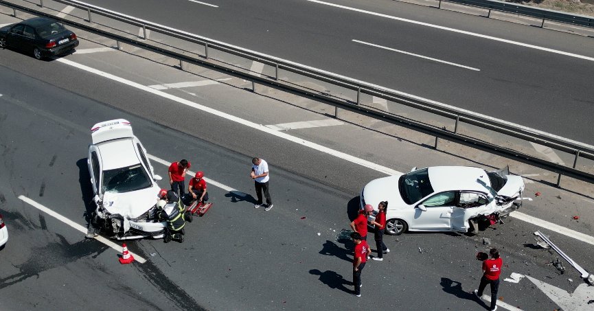 TEM Otoyolu’nda iki ayrı kaza