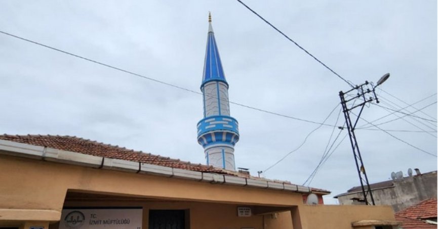 Büyükşehir, dayanıksız  cami minaresini yeniledi