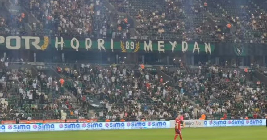 Tribün şov harikaydı