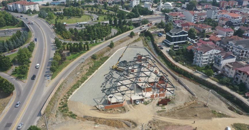 Yeni terminal binasında  çalışmalar hızla sürüyor