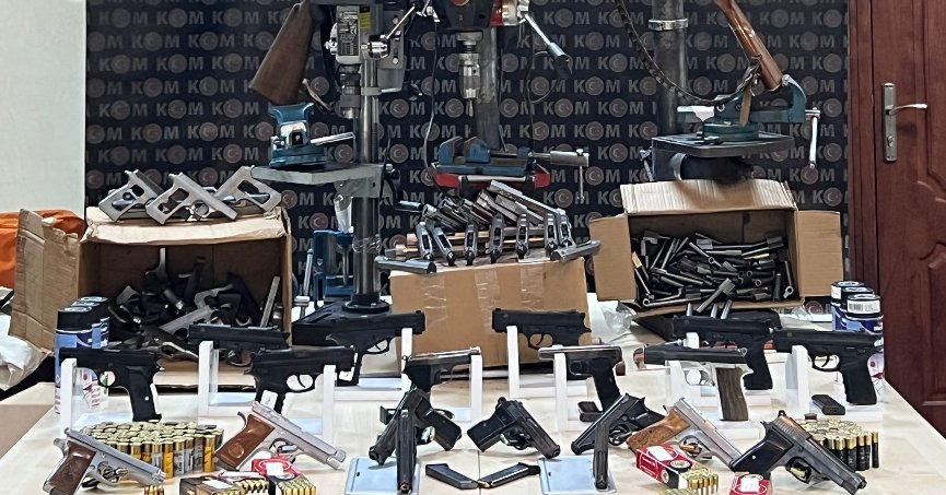 Silah kaçakçıları ilk kez hakim karşısına çıktı