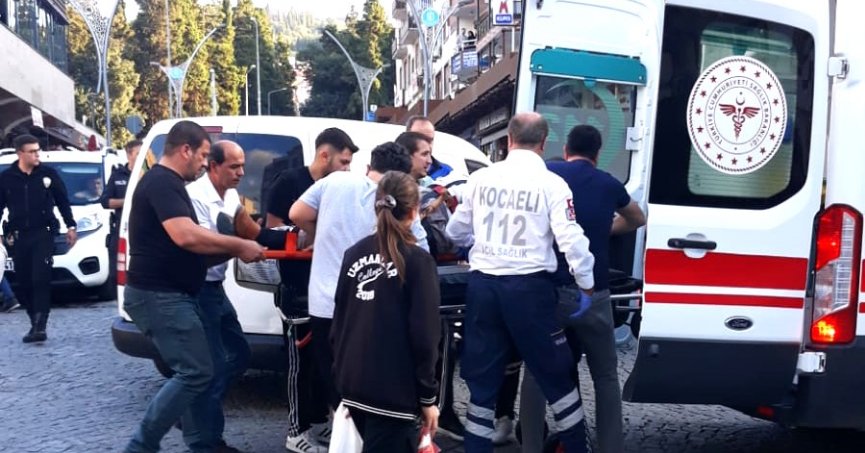 Hafif ticari aracın çarptığı yaya yaralandı