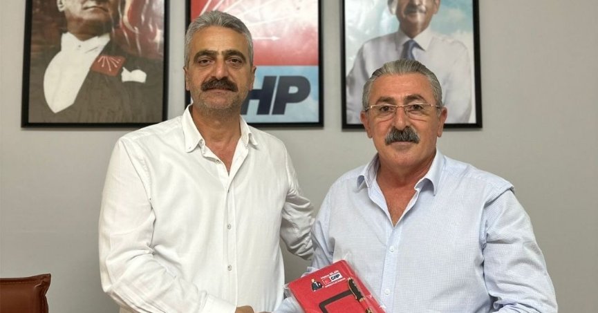 Tekin Uygur, ilçe ilçe dolaşıyor 