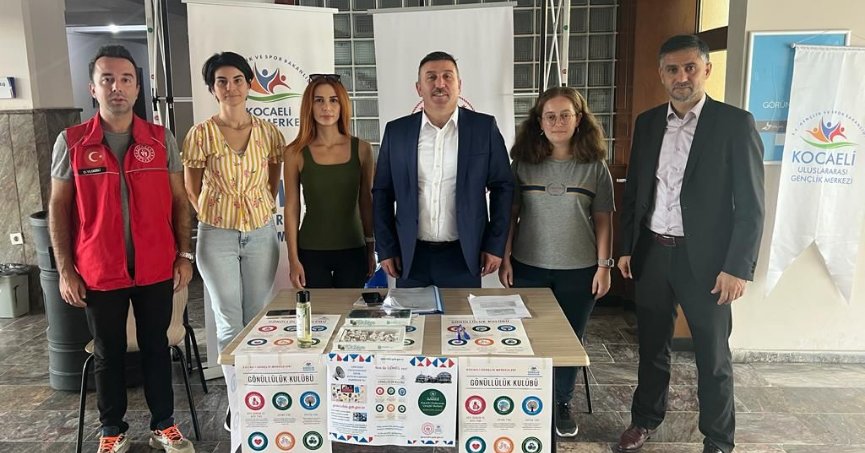 KYK yurtlarına gelen öğrencilere iletişim desteği