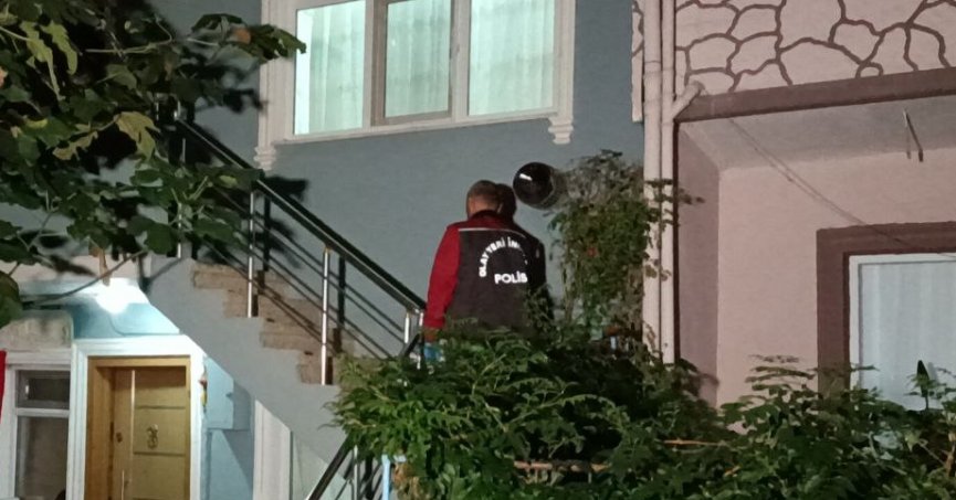 Tartıştığı babasını silahla yaraladı