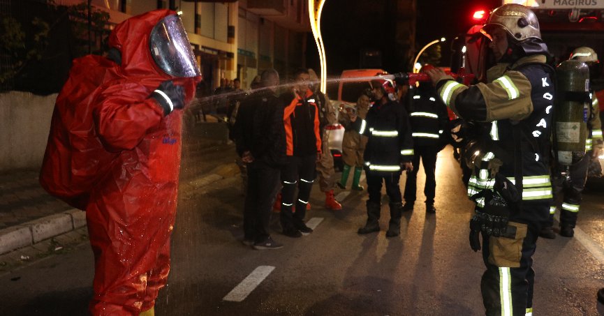 Dükkandaki patlama hasara neden oldu