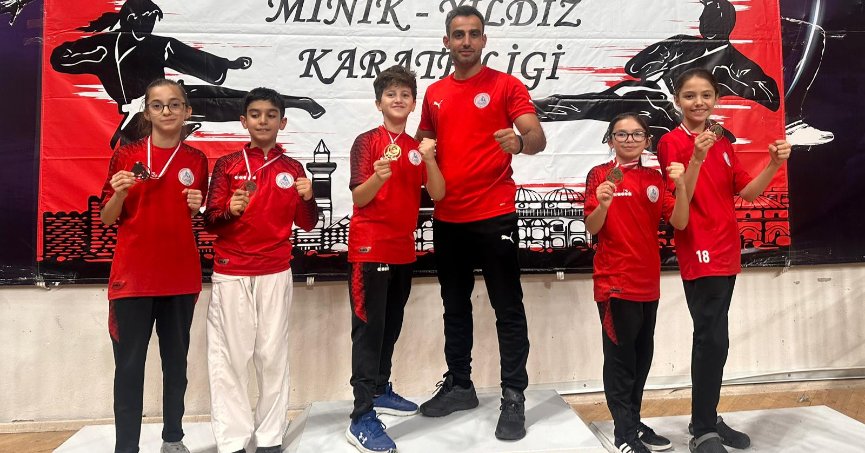 Körfezli karateciler çok başarılı 