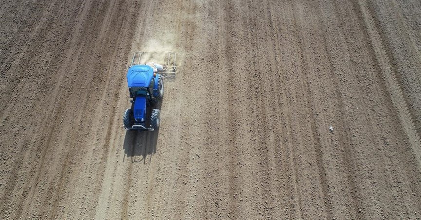 Kuraklığa karşı toprağı erken sürmeyin uyarısı