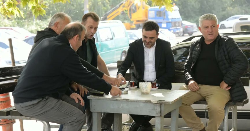 Başkan Özlü, komşularıyla buluştu