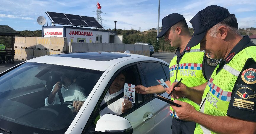 Trafik jandarması 1 ayda 95 bin 302 aracı denetledi