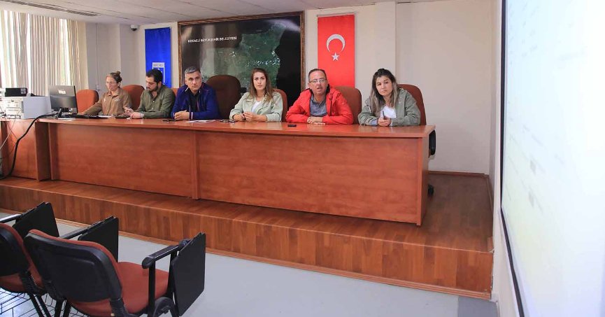 Büyükşehir Başiskele’de durak cebi yapacak