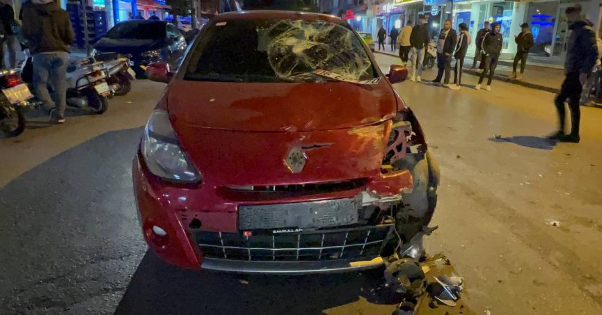 Otomobille motosiklet çarpıştı: 1 yaralı