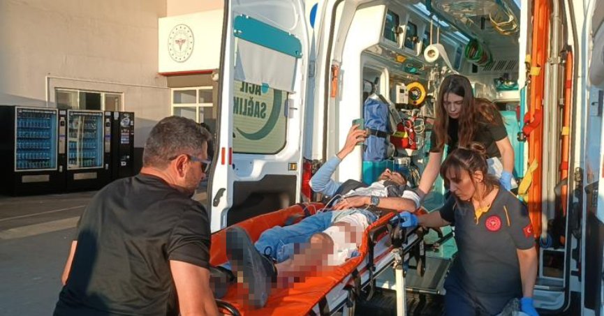 Sokakta karşılaştığı arkadaşı tarafından bıçaklandı