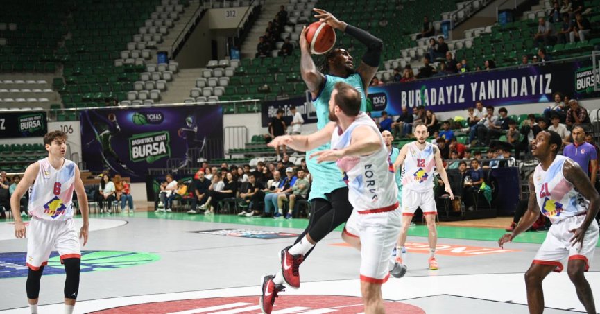 Çayırova farklı yenildi 93-65 