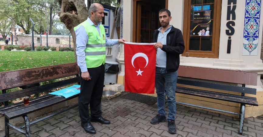 Cumhuriyet’in 100. yılında Kocaeli kırmızı beyaz