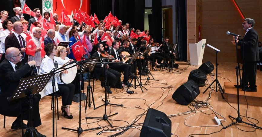 KOÜ TSM Korosu’ndan muhteşem konser