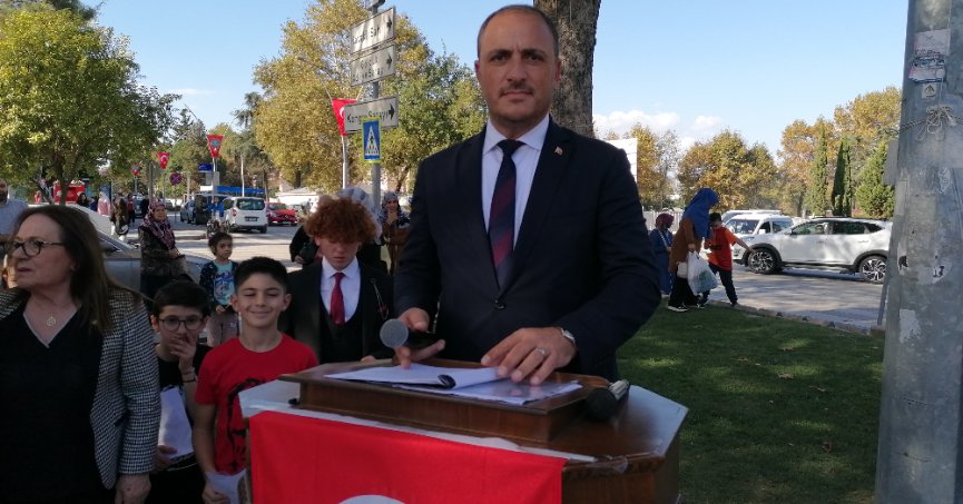 Uzuner, ‘Cumhuriyet ilelebet yaşayacak’