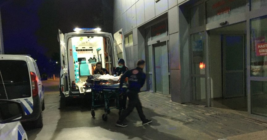 Alacağını isteyen adamı tabancayla vurarak yaraladı