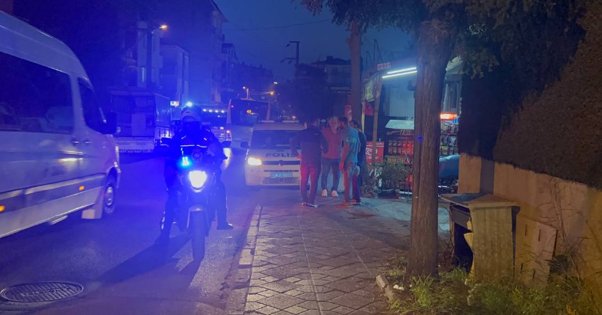 Bıçaklı kavgada 1 kişi yaralandı