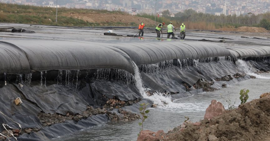 Muhtarlardan dip çamuru temizliğine övgü
