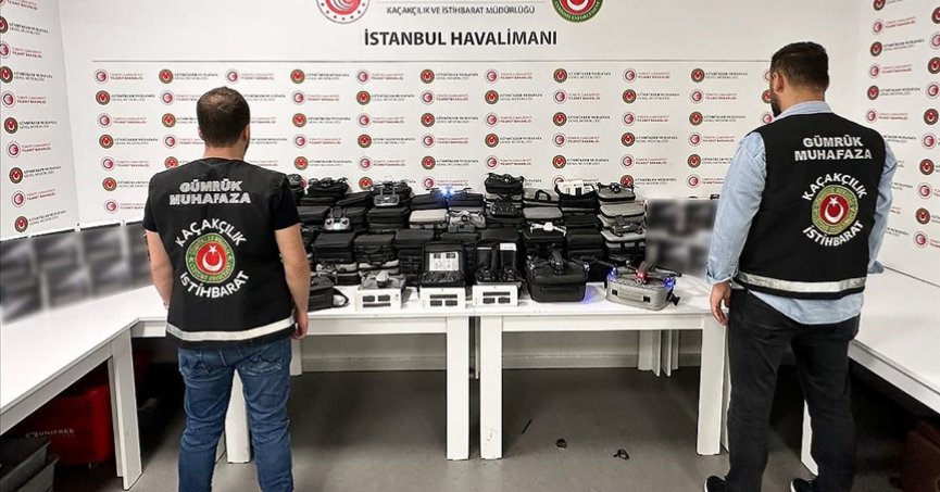 Yüzlerce kaçak elektronik eşyaya el konuldu