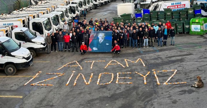 Emekçiler, iş eldivenleriyle ‘Atam İzindeyiz’ yazdılar