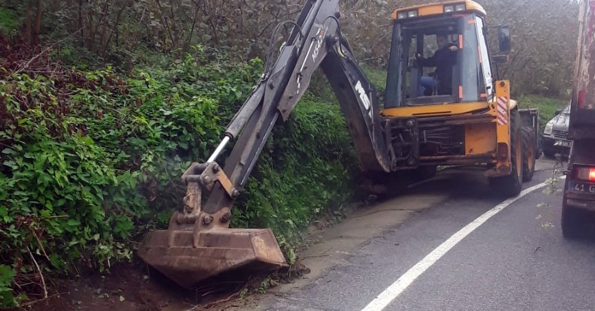 Kızılırmak Caddesi’nde kanal temizlendi