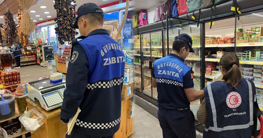 Büyükşehir zabıtası 12 ilçede denetimde