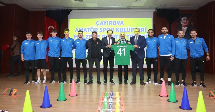 Amatör kulüplere malzeme desteği