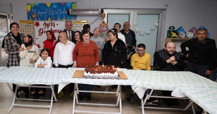 EYDEM’de doğum günü sürprizi
