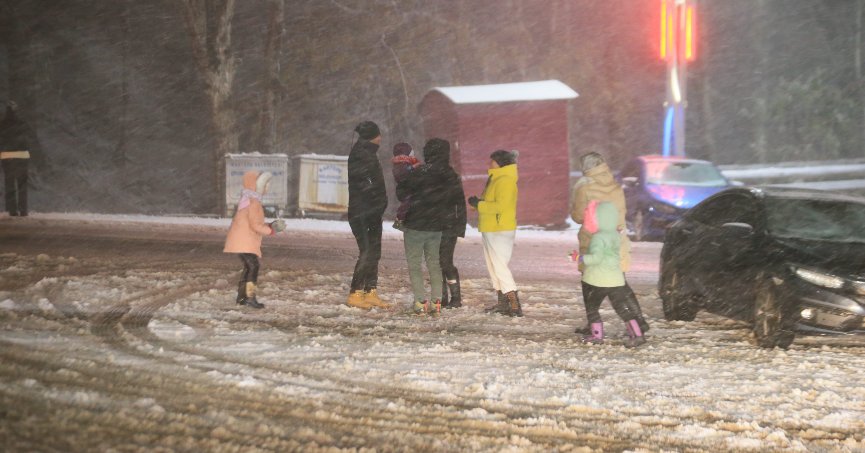 Kartepe'ye kar yağdı