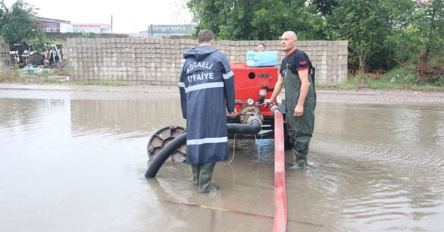 24 saatte metrekareye 73 kilogram yağış düştü