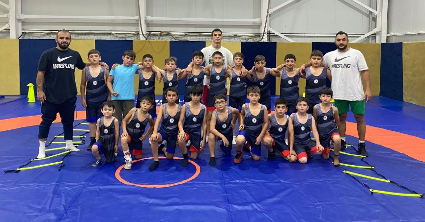 Yeni güreşciler yetişiyor