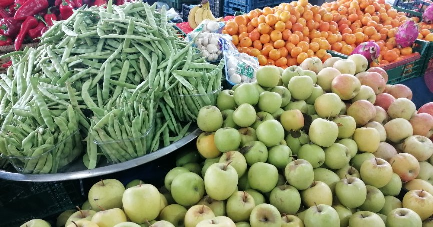 Pazarda kışlık ürünlere ilgi arttı