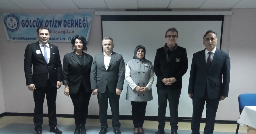 Otizm farkındalık konferansı düzenlendi