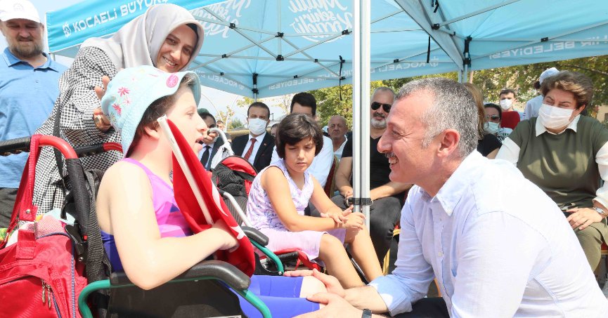 ‘Engelli bireylerimizin her zaman yanındayız’