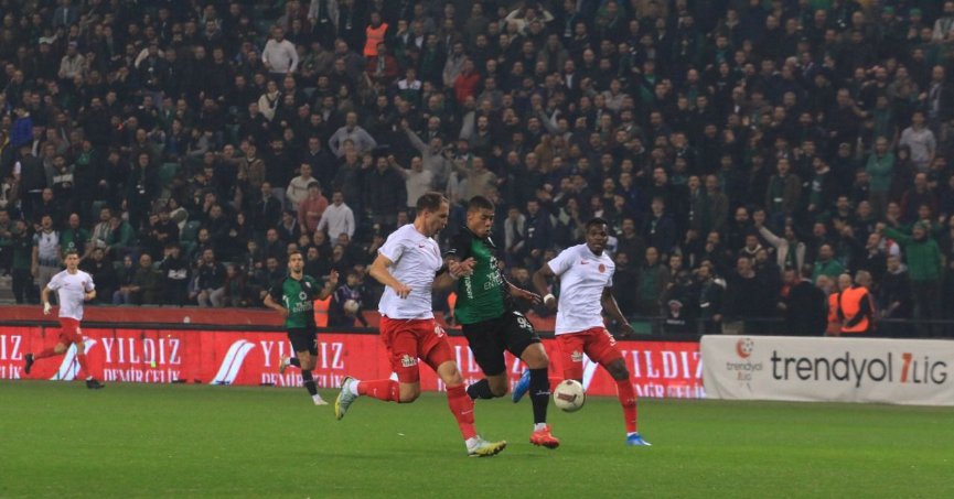 Kocaelispor moral peşinde 