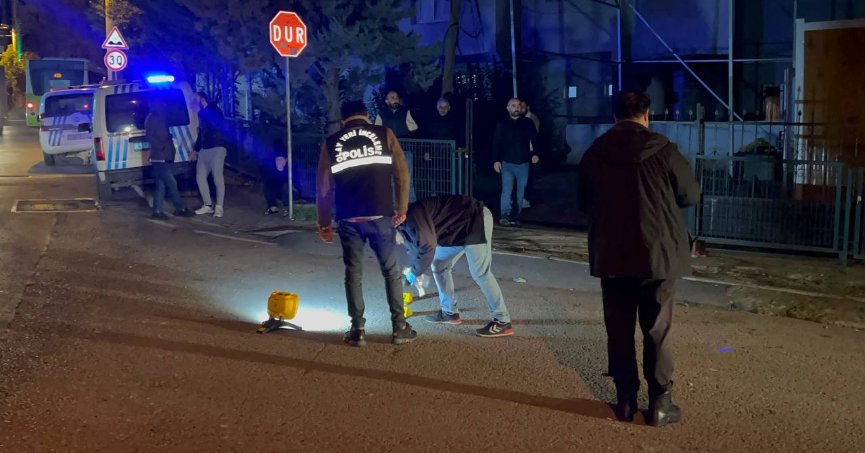 Evinin bahçesinde silahlı saldırıya uğradı