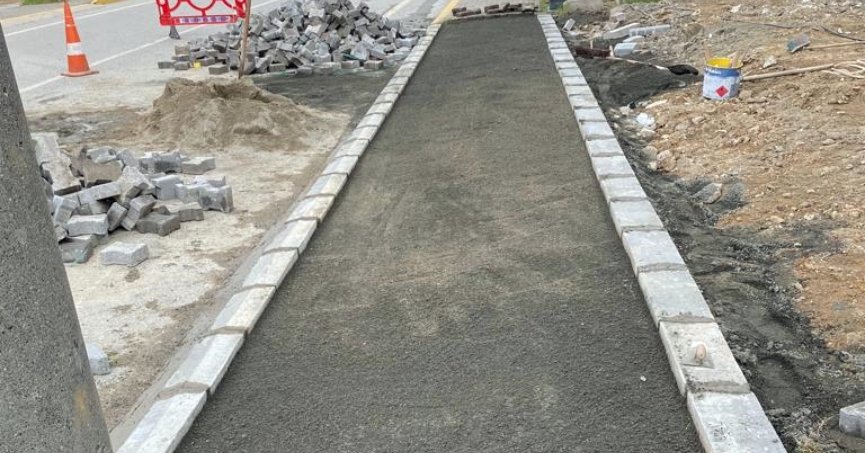 Bozulan kaldırıma düzenleme yapıldı