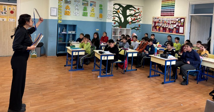 İnteraktif yöntemle sıfır atığı öğreniyorlar